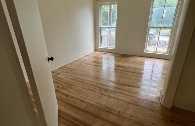 46 Spring St - 46 Spring Street, South Glens Falls, NY 12803