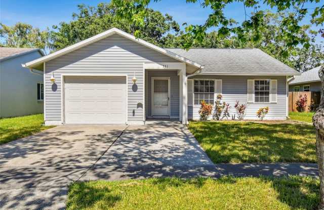 331 FEATHER TREE DRIVE photos photos