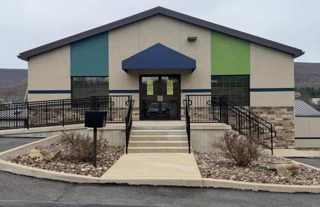 2541 E COLLEGE photos photos