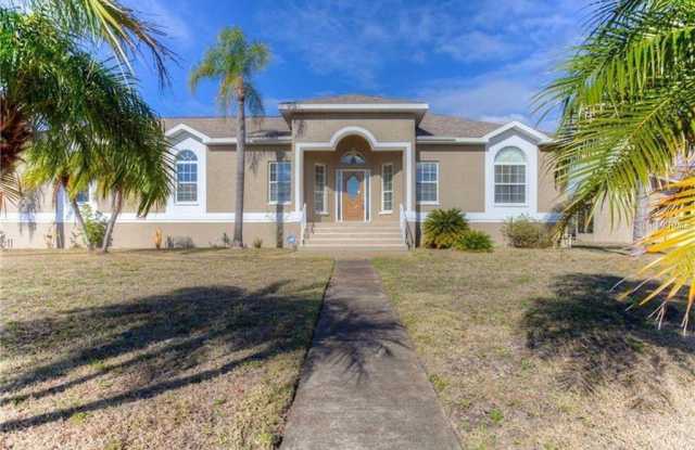 717 APOLLO BEACH BOULEVARD Gallery 4