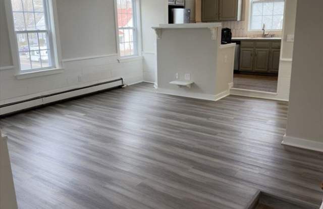 41 Sherman St unit: 2 photos photos