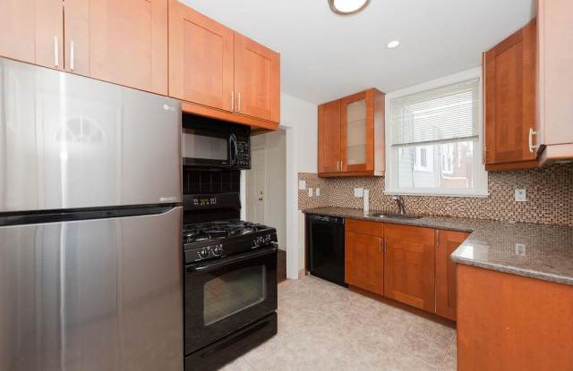 22 PARKSIDE LANE - 22 Parkside Lane, Bayonne, NJ 07002