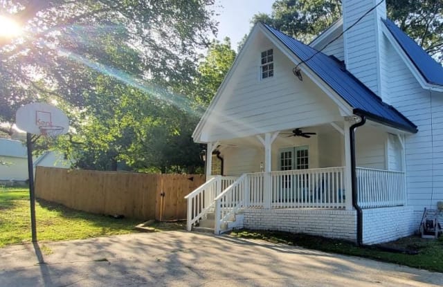 2159 Rosebud Rd - 2159 Rosebud Road Southwest, Grayson, GA 30017
