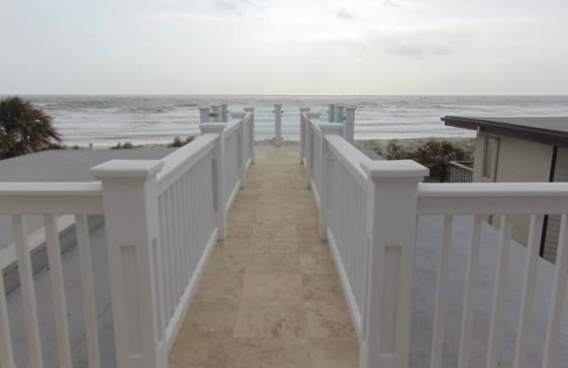 2002 OCEAN FRONT - 2002 1st Street North, Neptune Beach, FL 32266