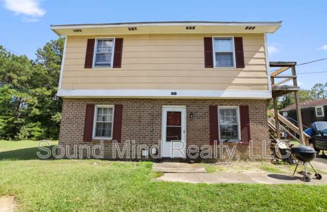 1401 Sportsman Trail photos photos