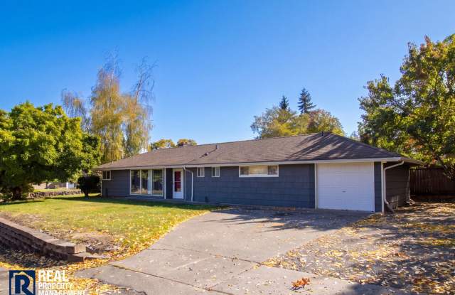 Inviting 3-Bedroom Tacoma Rambler with Fenced Yard, Patio & Garage Gallery 1