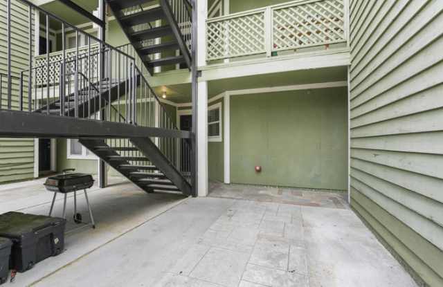 6716 Willowbrook Drive Gallery 4