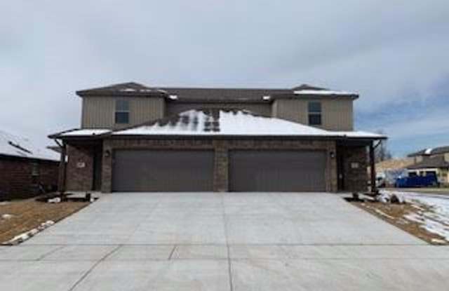 3- Bedroom, 2-Bath, Double car garage Duplex for rent in Centerton!!! photos photos