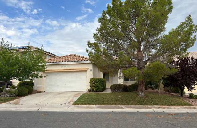 POOL and SPA! SINGLE STORY SUMMERLIN HOUSE. 3-CAR GARAGE photos photos
