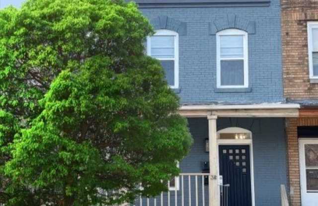 38 Willowdale Ave Unit 2 photos photos