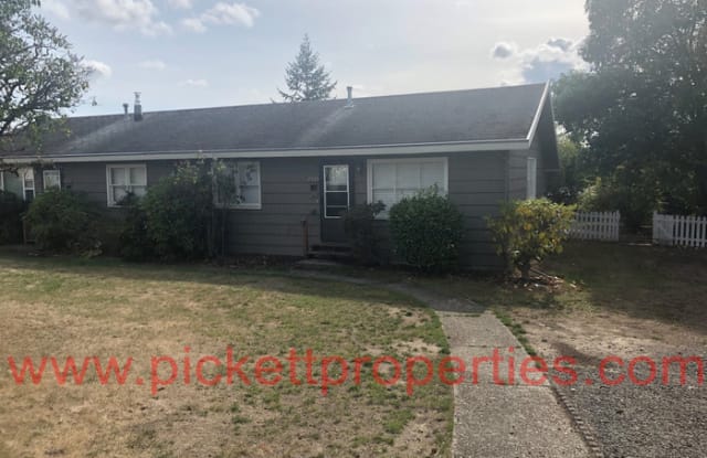 2765 Maple Street - 2765 Maple Street, Bremerton, WA 98310