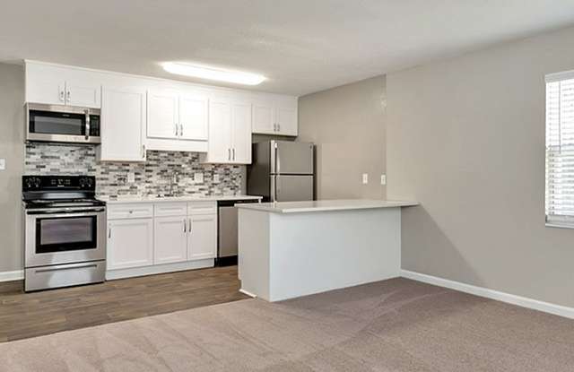 Arbor Creek Apartment Homes Gallery 3