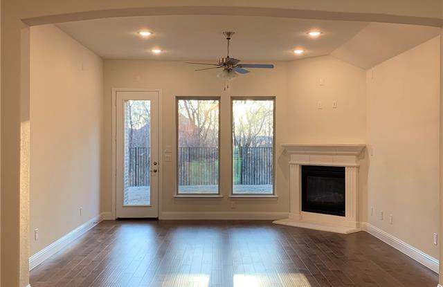 5100 Basham Lane Gallery 2