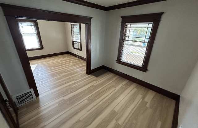 1316 Vermont Avenue Gallery 3