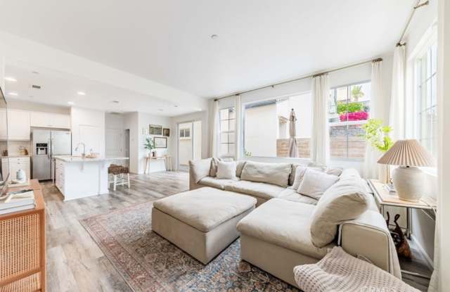 Spacious 3 Bed / 2.5 Bath Home in Chula Vista – Available May 15th photos photos Spacious 3 Bed / 2.5 Bath Home in Chula Vista – Available May 15th photos photos