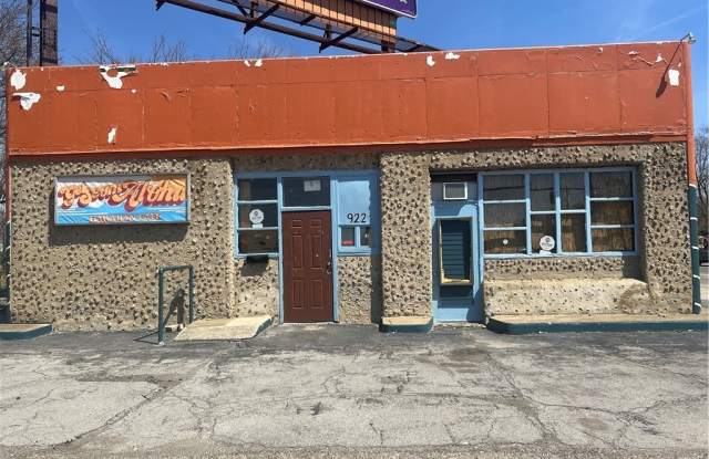922 Mahoning Avenue NW - 922 Mahoning Avenue Northwest, Warren, OH 44483