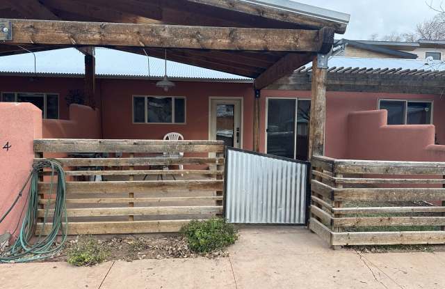 208 East 200 South - 4Suit 1-6 - 208 East 200 South, Moab, UT 84532