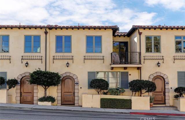 514 Manhattan Beach Boulevard - 514 Manhattan Beach Boulevard, Manhattan Beach, CA 90266