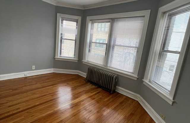 8010 S Eberhart Ave photos photos