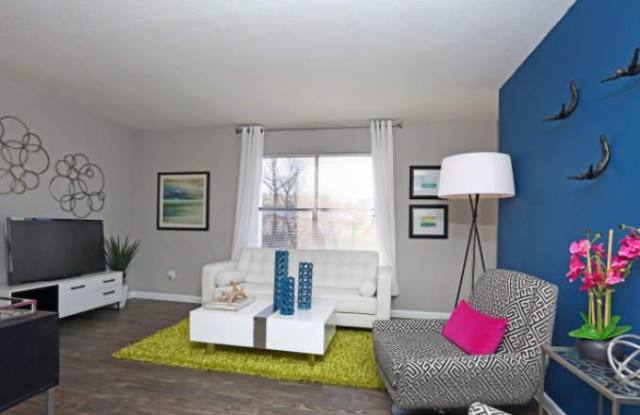 1965 E Anderson Ln Gallery 4