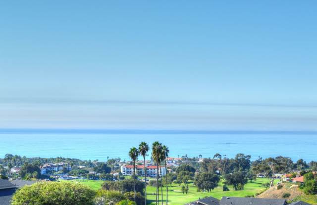 Panoramic ocean view from this 2 bedroom condo up on the hills of San Clemente photos photos