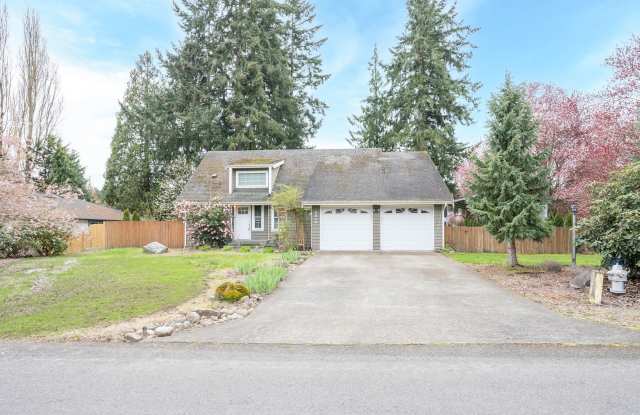 Spacious and Updated Rainier Meadows Home with Private Backyard photos photos