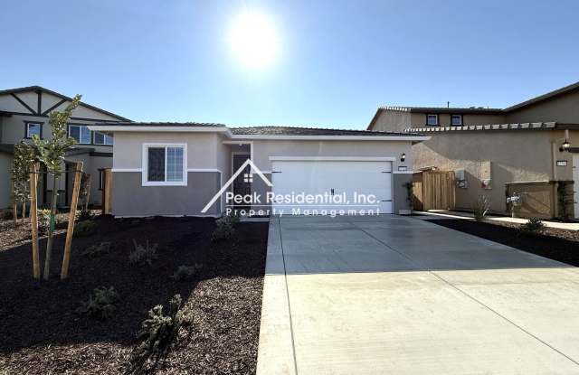 Brand New Rancho Cordova 3bd/2ba Home with Large Backyard! - 12748 Spotted Wren Circle, Rancho Cordova, CA 95742