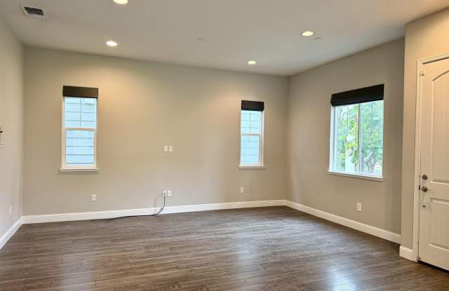 64 Persimmon Walk Gallery 3