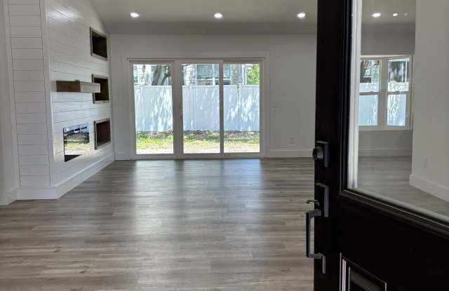 2695 Ocean Drive Gallery 2