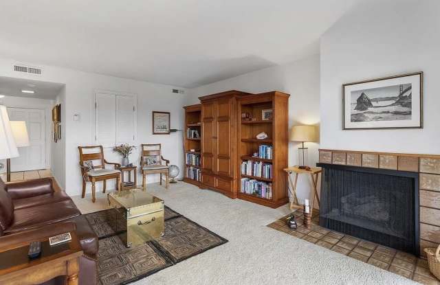 19100 Crest Ave Apt 15 photos photos