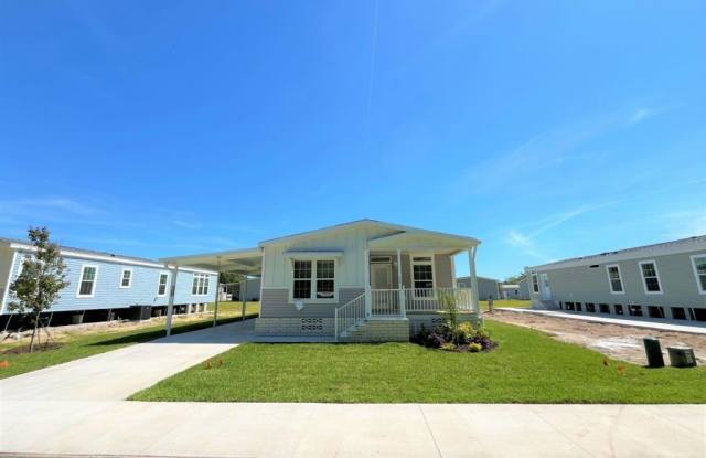 5620 Woodford St photos photos