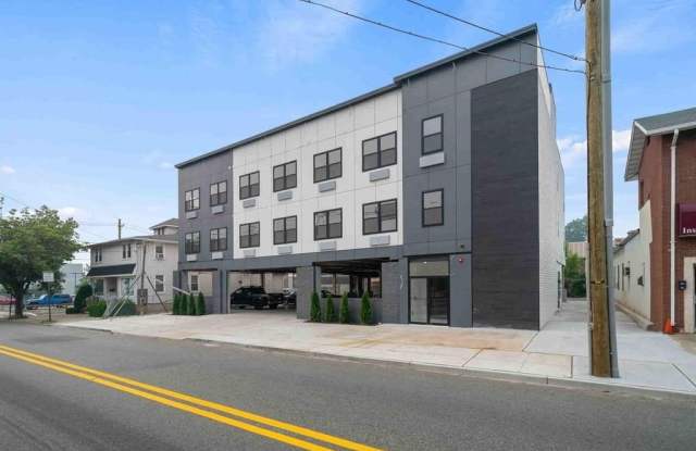 51 E Main St - 51 East Main Street, Bergenfield, NJ 07621