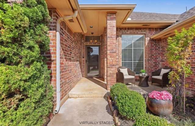 2709 SW 97th Court Gallery 2