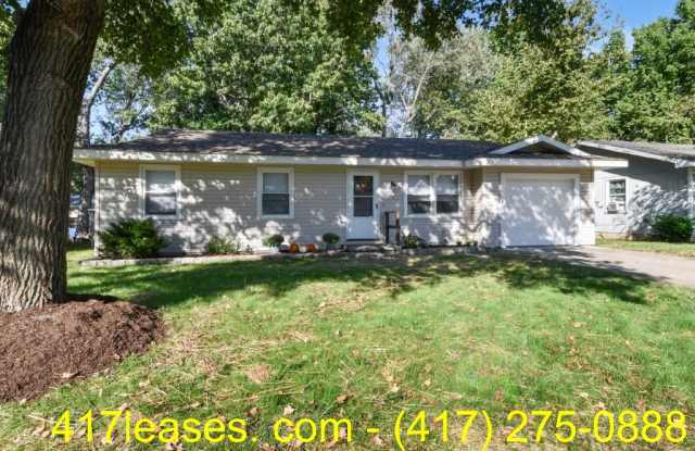 201 S Meadowview Ave - 201 South Meadowview Avenue, Springfield, MO 65802