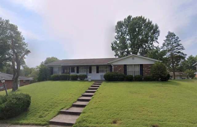 113 DERBYSHIRE Drive photos photos