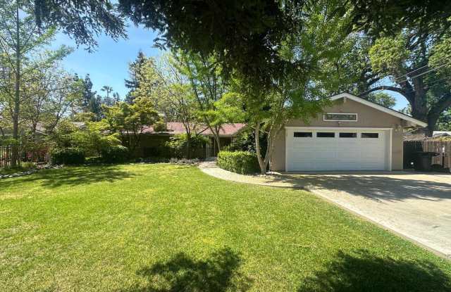 Spacious home in Green Acres coming soon! photos photos