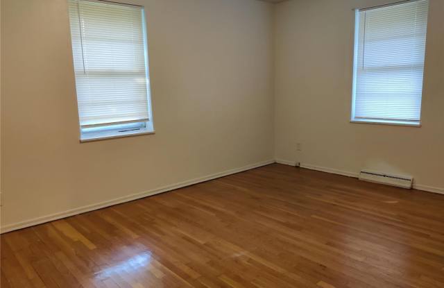 8319 Sunbury Avenue Gallery 4