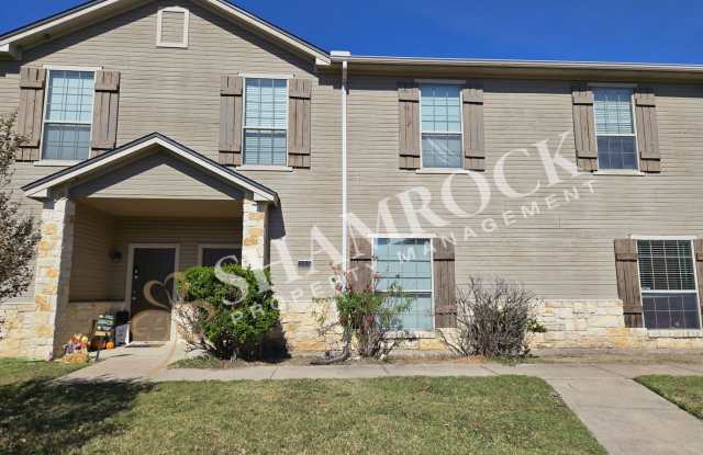 Robinson Townhome Gallery 1