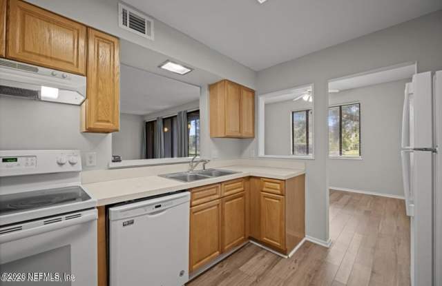 7749 LAS PALMAS Way Gallery 4