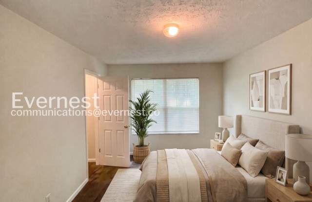 584 Flintlock Court Gallery 3
