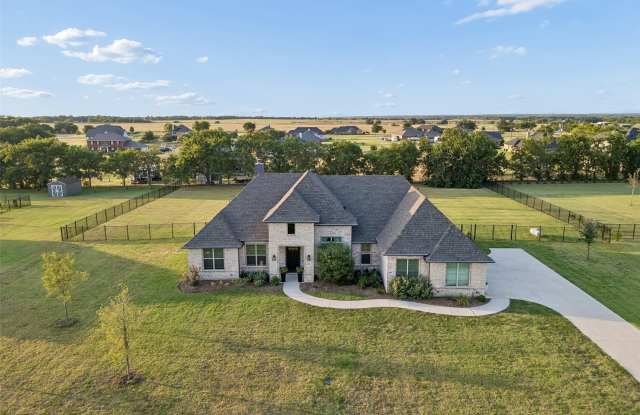 330 Waterview Drive Gallery 1