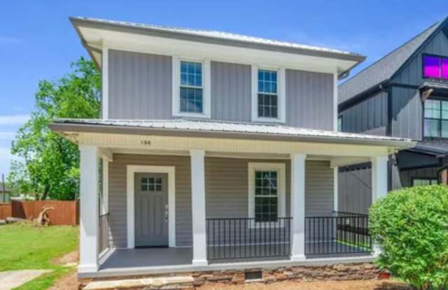 Gorgeous 3/2 Located 1 Block From Downtown Greenville! photos photos