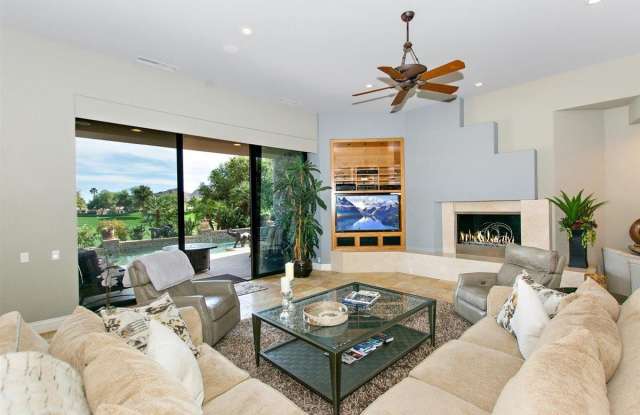 45634 Appian Way Gallery 4