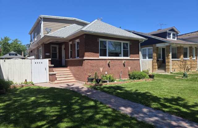 4174 W Nelson Street - 4174 West Nelson Street, Chicago, IL 60641 4174 W Nelson Street - 4174 West Nelson Street, Chicago, IL 60641