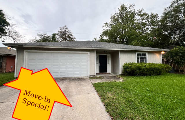 3/2 Home in the Bennington Trace Neighborhood - 11073 Barbizon Circle East, Jacksonville, FL 32257