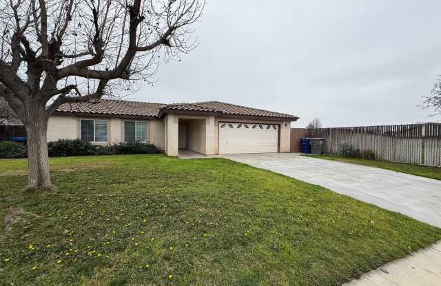 Bright 3 Bed / 2 Bath Home with Open Layout  Private Backyard photos photos