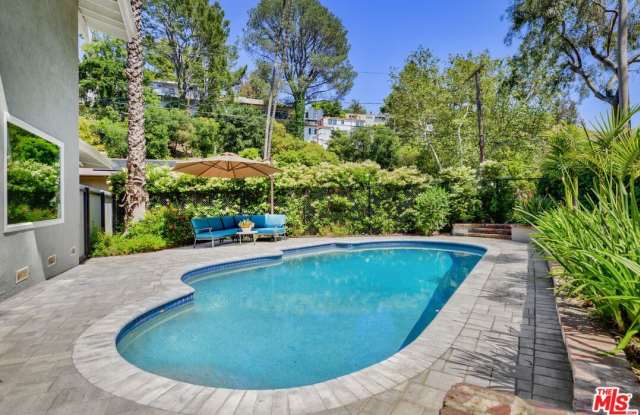 3101 N Beachwood Dr photos photos 3101 N Beachwood Dr photos photos