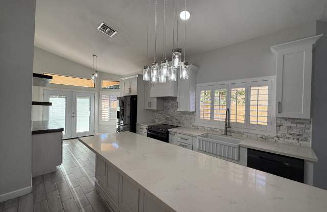 10917 W POINSETTIA Drive photos photos 10917 W POINSETTIA Drive photos photos