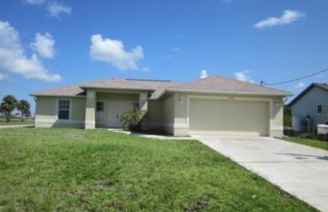 3326 9th ST W - 3326 9th Street West, Lehigh Acres, FL 33971