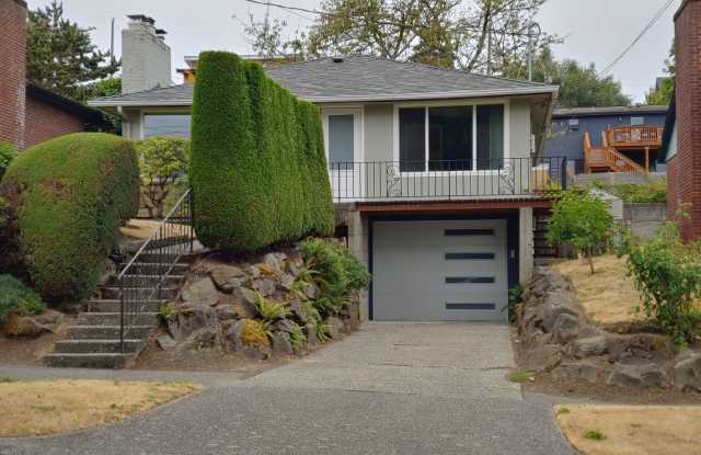 Beautifully Updated Magnolia House- 3 Bedrooms and 2 Bathrooms-with a Fenced in Yard - 4221 27th Avenue West, Seattle, WA 98199